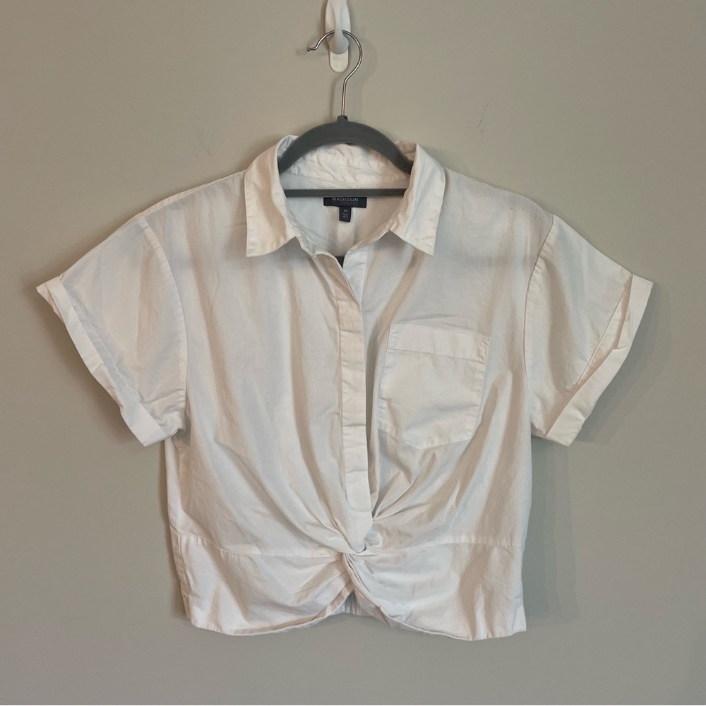 Cropped White Front Knot Short Sleeve Button Down 100& Cotton Size M